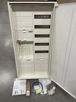 Hager Einfamilienhaus Zählerschrank 1x eHZ Zählerfeld + 1x Verteilerfeld 5-reihig 1100mm mit APZ-Raum (inkl. RJ45-Buchse) !! 16mm² Vorverdrahtung !!